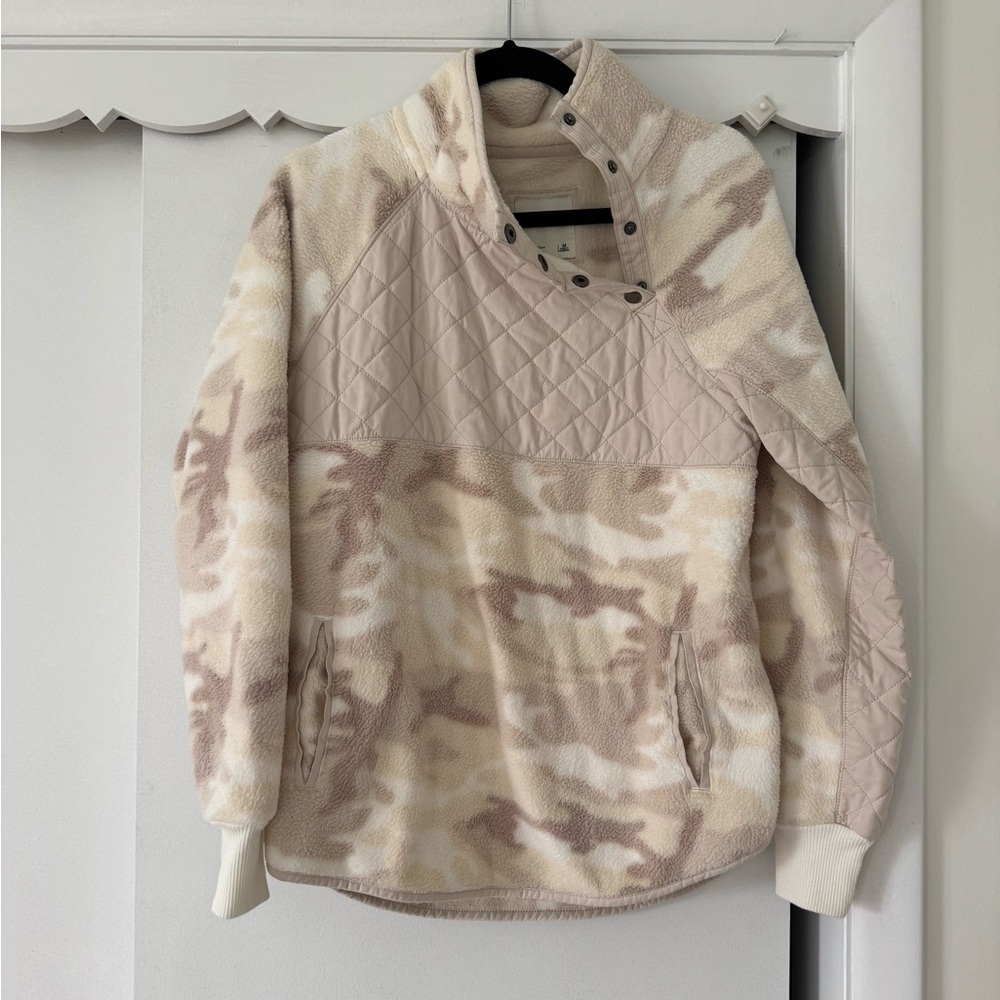 Abercrombie and Fitch fleece pull over size Medium